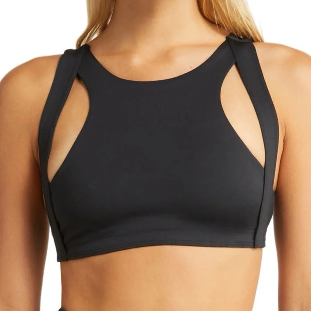 ALO Yoga Airlift All Access Cutout Bra in Black